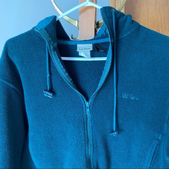 LL Bean Forest Green Fleece Zip-Up - Picture 4 of 9